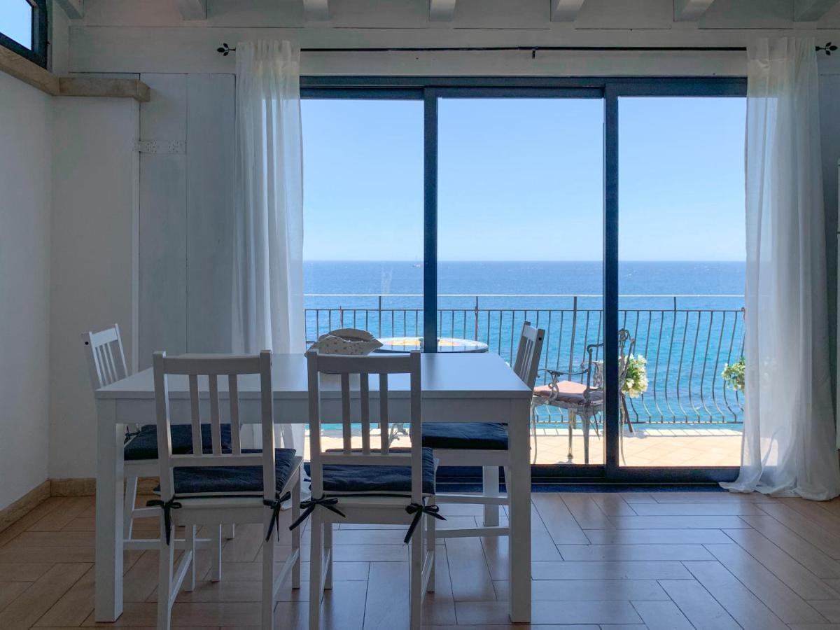 Giardini Beach Loft ภายนอก รูปภาพ