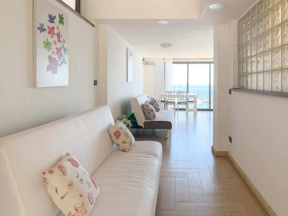 Giardini Beach Loft ภายนอก รูปภาพ