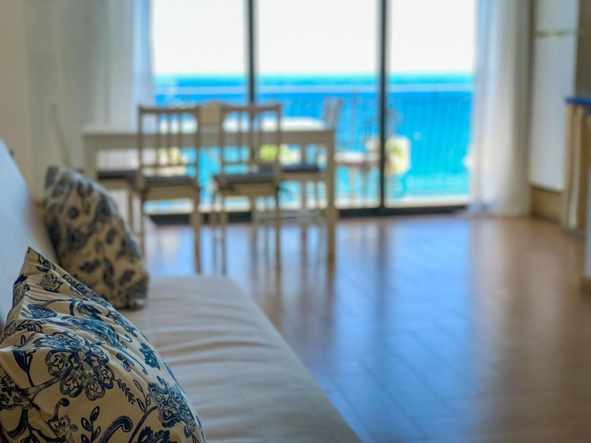 Giardini Beach Loft ภายนอก รูปภาพ