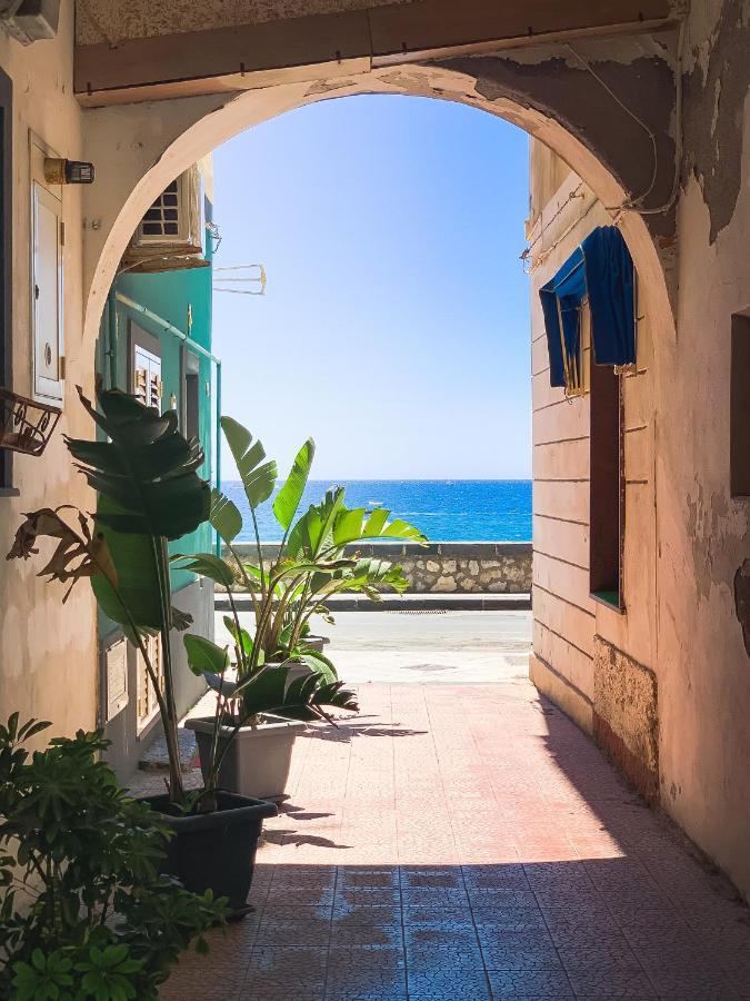 Giardini Beach Loft ภายนอก รูปภาพ